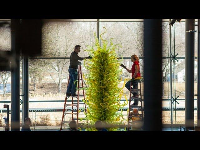 Chihuly Fern Green Tower Time Lapse