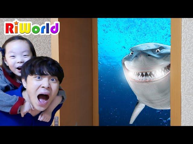 the shark appeared in our house.magic door. family fun. kids toy. RIWORLD