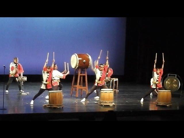 Soh Daiko performing "Yuudachi", LaGuardia Performing Arts Center, New York City