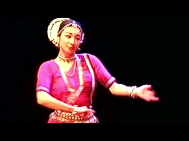 Asako Takami | Saveri Pallavi | Odissi