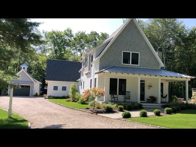 NEW Modern Farmhouse Style Home Tour!