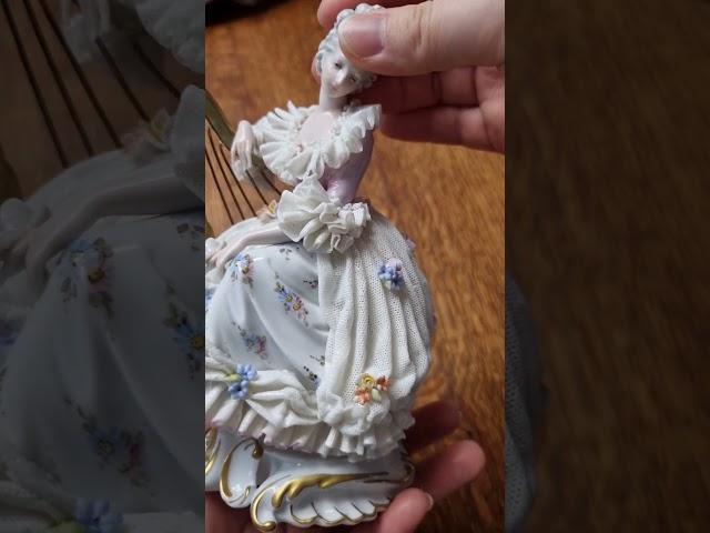 몽환적인 표정의 카포디몬테 하프에 기댄 여인 #antique #vintage #porcelain #capodimonte #카포디몬테 #드레스덴피겨린