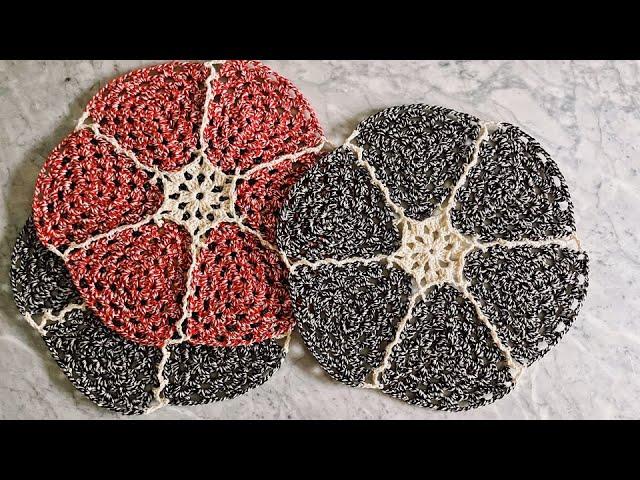 Crochet an easy placemat! Crochet home decor projects & easy crochet gift ideas for beginners