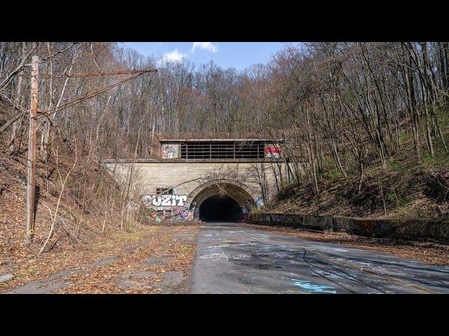 Exploring the Apocalyptic ABANDONED Pennsylvania Turnpike - 13 Miles of Decay