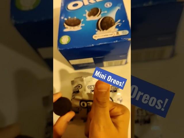 Kids Try Mini Oreos