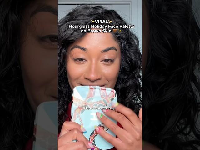 Is the VIRAL Hourglass holiday  face palette #browngirlapproved  ⁉️