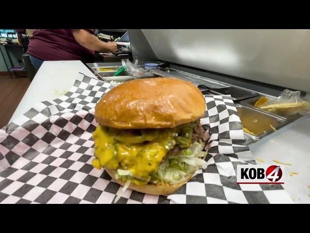 NM State Fair's green chile cheeseburger winner