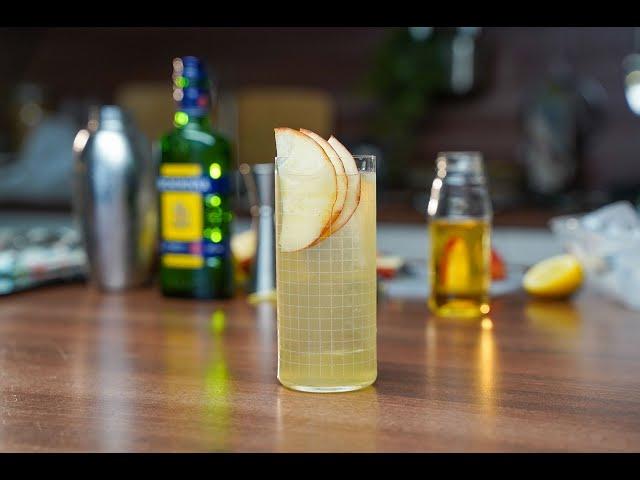 Коктейль Becherovka Apple Pie — рецепты на БЖ