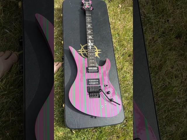 Schecter Synyster Gates Joker #avengedsevenfold #synystergates #schecter #guitar #a7x #guitarsolo