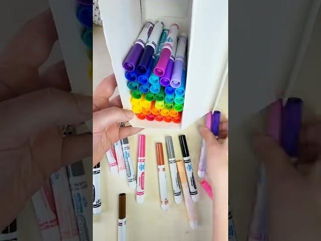 40 Colorful Crayola markers!