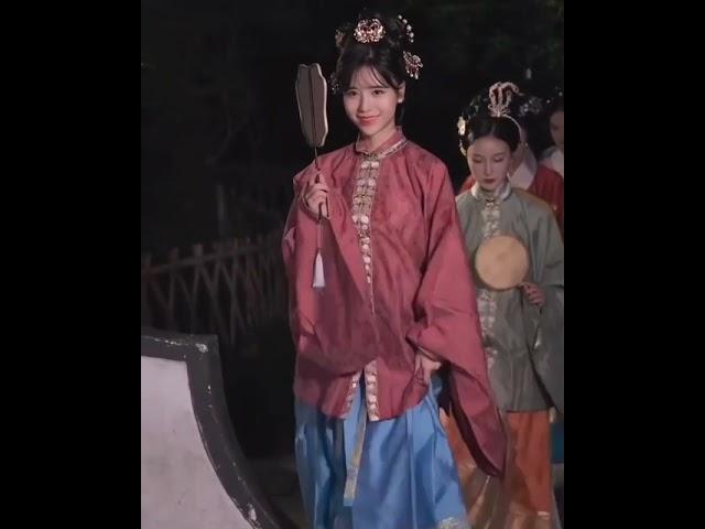 [Hanfu] Chinese traditional female clothes • Ming Dynasty