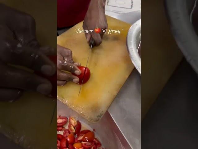 Resturent Main Tamatar Ki Gravy Bante Huvy Kitchen Main | Tomato  Ki Hotel Wali Gravy
