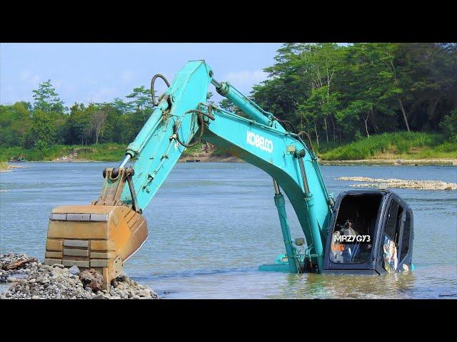 Kobelco SK200 Excavators Drowned Heavy Recovery From The River