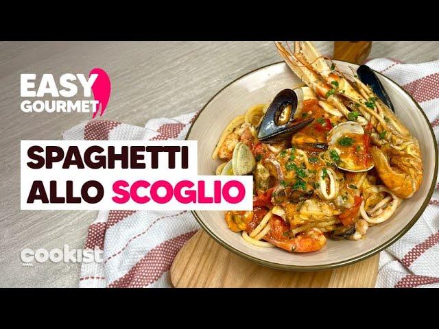 Spaghetti allo scoglio: la ricetta passo passo del primo di mare squisito