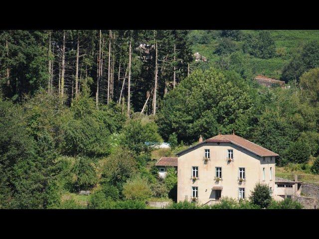 Le Coteau d'Olliergues, Olliergues, France