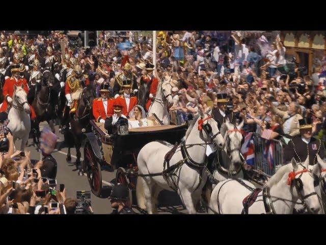 Royal Wedding: Prince Harry and the Duchess of Sussex greet crowds in Windsor