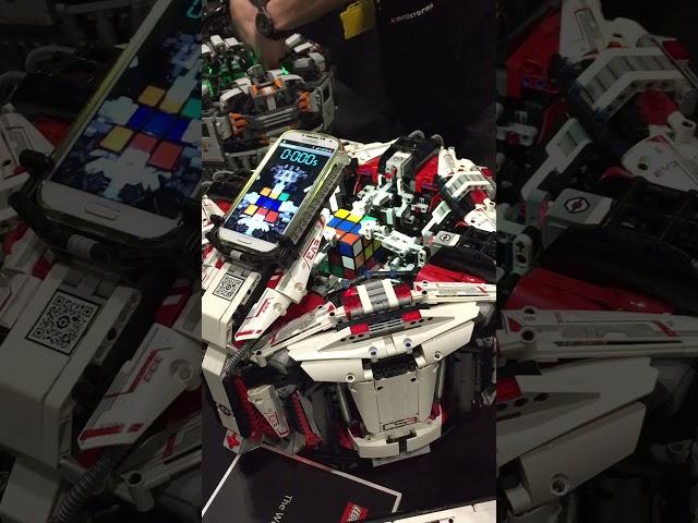 Brick 2014: London ExCeL Rubik’s cube Lego bot