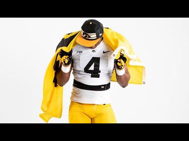 DE Kenneth Merrieweather PICKS the Iowa Hawkeyes Football Team | REACTION