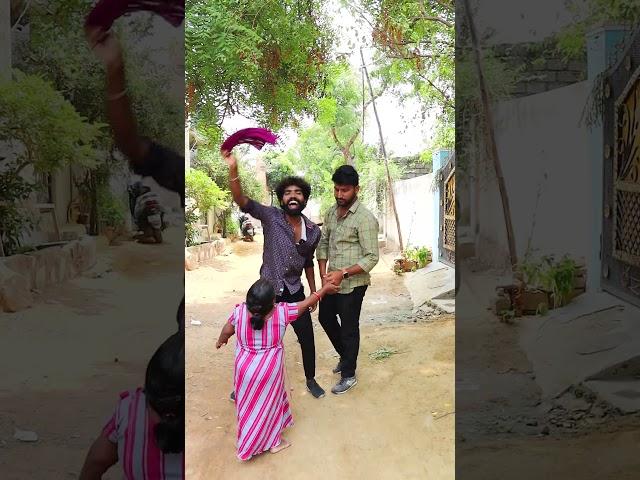 Transgender Helping A small Girl #viral #trending #shortvideos #sad #india #real