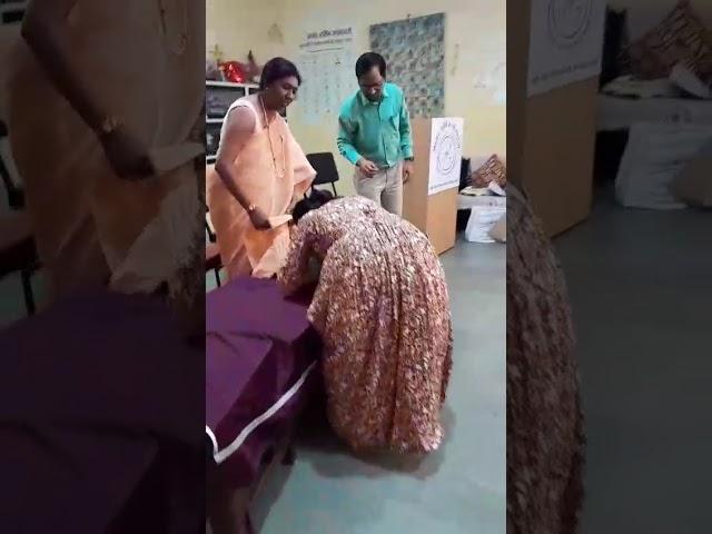 CPR training to students