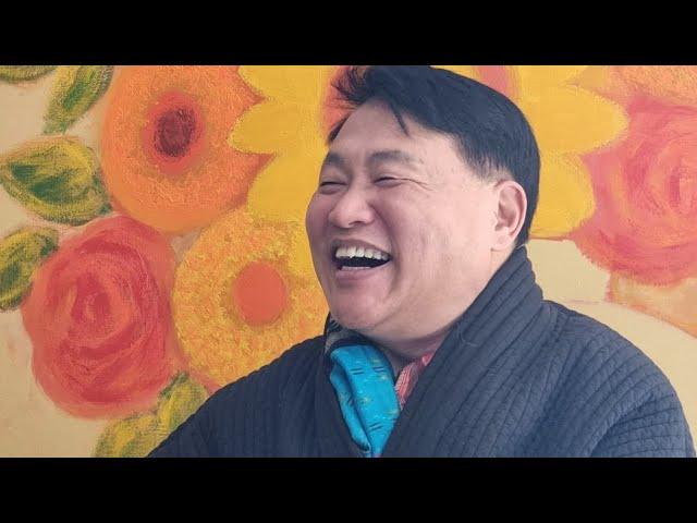Tanvi Gallery 딴비 갤러리. 성하림. 달항아리에 핀 해바라기. 100호. 윤태경교수님 자작시 낭독. 눈물 흘린 이유는… 오정엽의 미술이야기 (010 8497 4862)