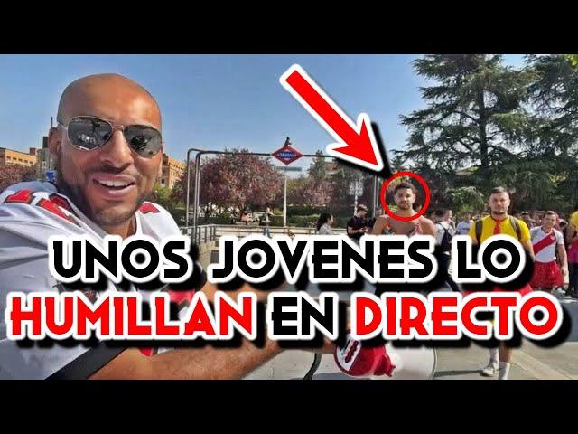  BORJA ESCALONA JÓVENES DE UNA FACULTAD LO HUMILLAN EN DIRECTO Y ESTE NO REACCIONA