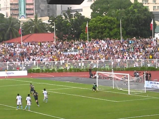 Phil Younghusband penalty kick vs. Sri Lanka in the 2014 World Cup qualifiers