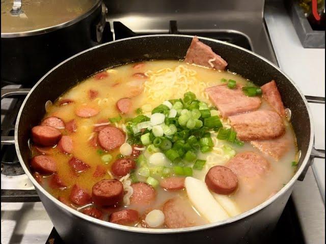 Phoebe Lok's Budae-jjigae meokbang