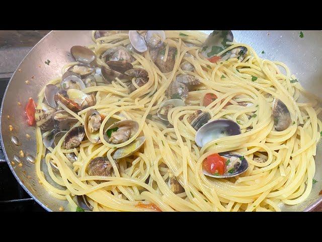 SPAGHETTI A VONGOLE, PASTA CON VONGOLE