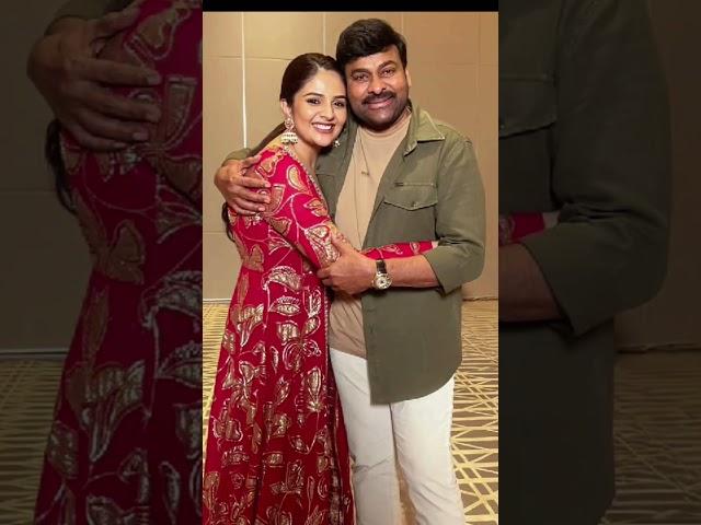 SREEMUKHI WITH CHIRANJEEVI GARU IN BHOLA SHANKAR PROMOTIONS || #sreemukhi #chiranjeevi #bholashankar