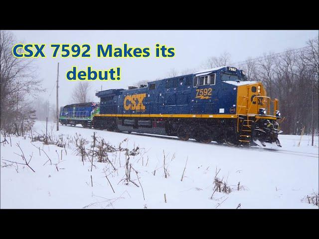 CSX 7592 and MTA HL006: Big locomotive takes its kid brother to play in the snow! And snow trains!