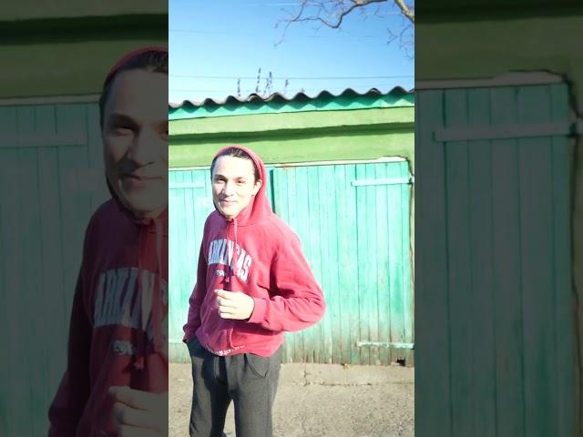 какая песня играет у меня в наушниках