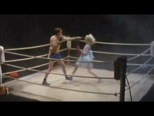 Ken Clean Air System (Great white hope of British Boxing) - Monty Python's Flying Circus - S02E05