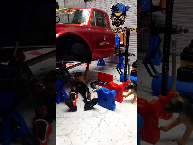 Chevy K10 in for a check ️ up @RaysRCGarage  #rccrawler #rc #garage