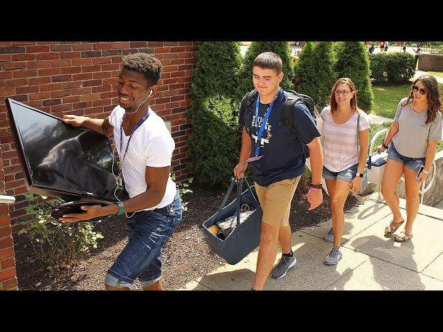 Thiel College Move-in Day 2018