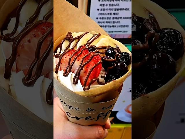 딸기 바나나 누텔라 크레페 / Strawberry Nutella whipped cream crepe #shorts / korean street food