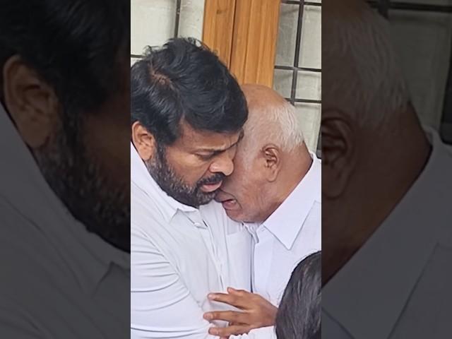 Chiranjeevi   Consoles #RajendraPrasad on the demise of his daughter Trivikram