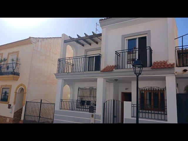 property for sale Spain- Casa Centro 89,950 Euros Arboleas. Lovely 3 bed townhouse.