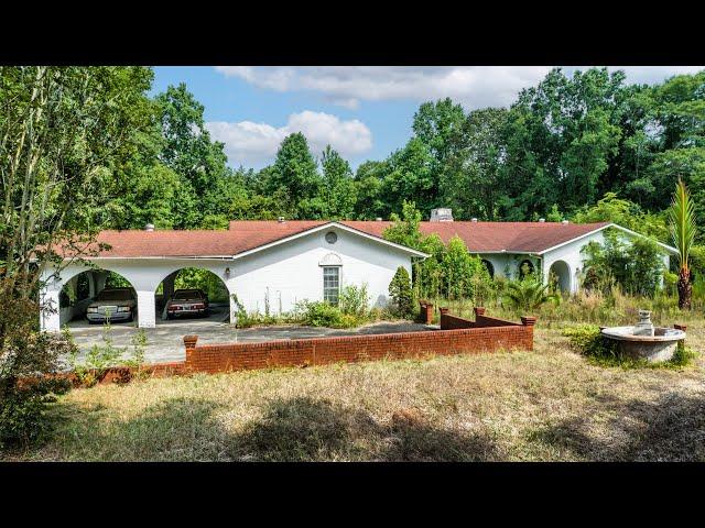 Air Force Veteran's ABANDONED House with EVERYTHING Left Behind | 2 Mercedes-Benz Forgotten