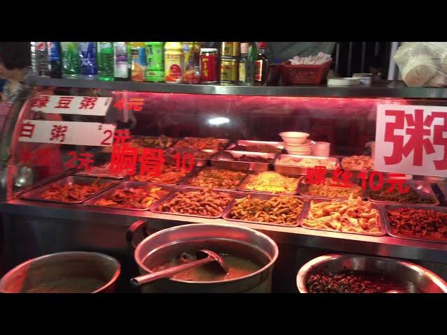 Yiwu night market / Yiwu gece Pazar’ı