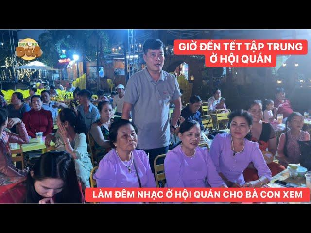 Bà con yêu cầu Khương Dừa tập trung làm chương trình ở Hội Quán, đi tỉnh làm suốt bỏ Hội Quán buồn