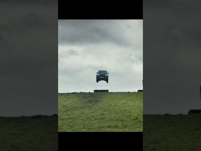 Land Rover Defender amazing stunts part II