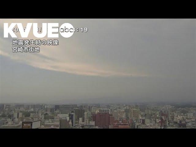 Video captures 7.1-magnitude earthquake in Japan