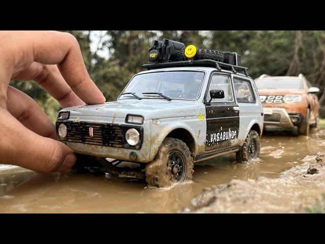 Mini Lada Niva 1:18 Scale | Solido | Off-roading with Dacia Duster | Diecast Model Unboxing