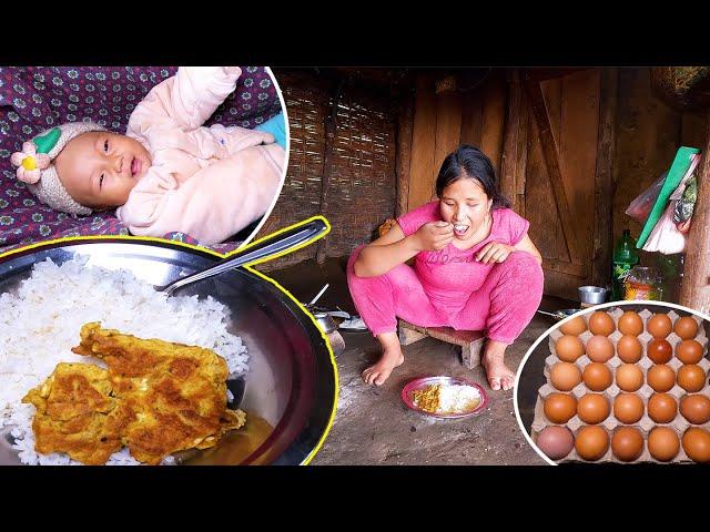 Manjita Cooking & looking after UNISHA II Egg fry & rice at lunch@AloneAdhirajnepal