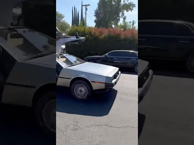 How fast can you drive a DeLorean with the doors up?