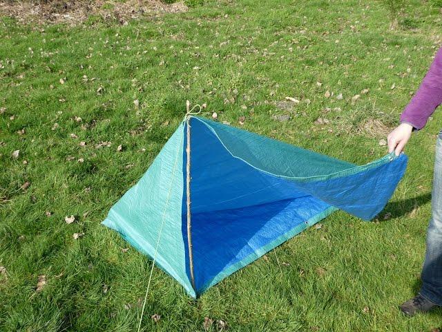 Emergency shelter, fully enclosed tent with floor in less then 2 min, from square tarp