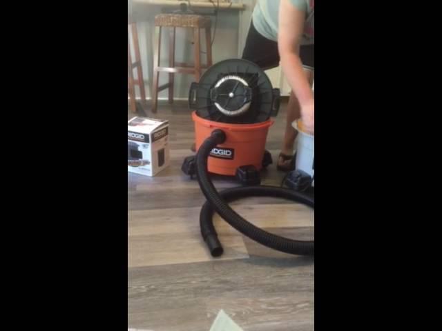 Rigid wet/dry vacuum 6 gallon filter change