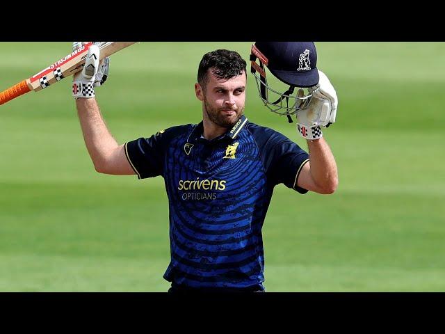 HIGHLIGHTS | Dom Sibley strikes 100 as Bears beat Durham | Royal London Cup