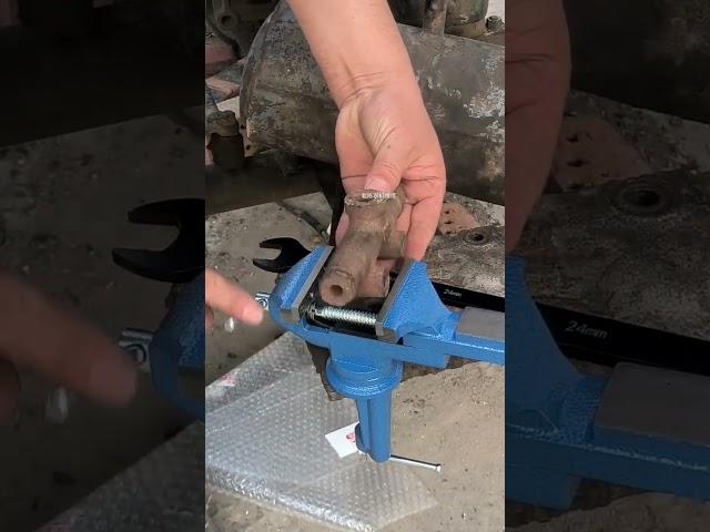 #Rotating #bench #vise clamp, a tool used to securely hold objects while working #machine #tools
